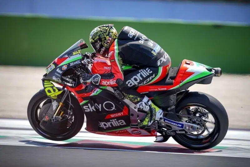 Aleix Espargar&ograve; in azione sulla Aprilia RS-GP nel 2020