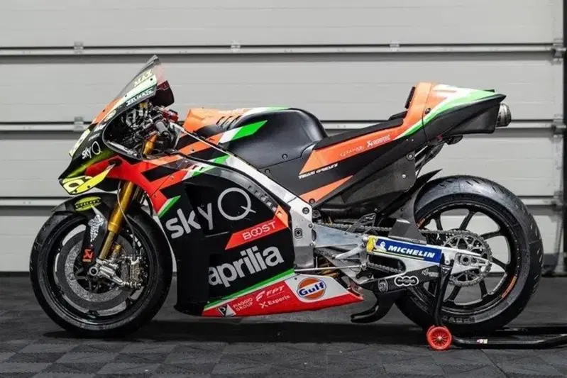 Aprilia RS-GP 2020 di Aleix Espargar&ograve; all'asta
