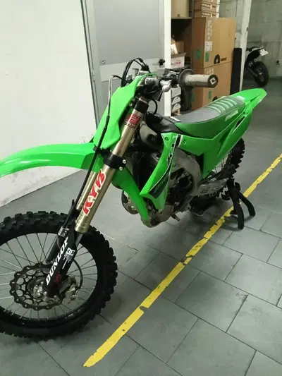 Kawasaki KX 250 F (2023) usata