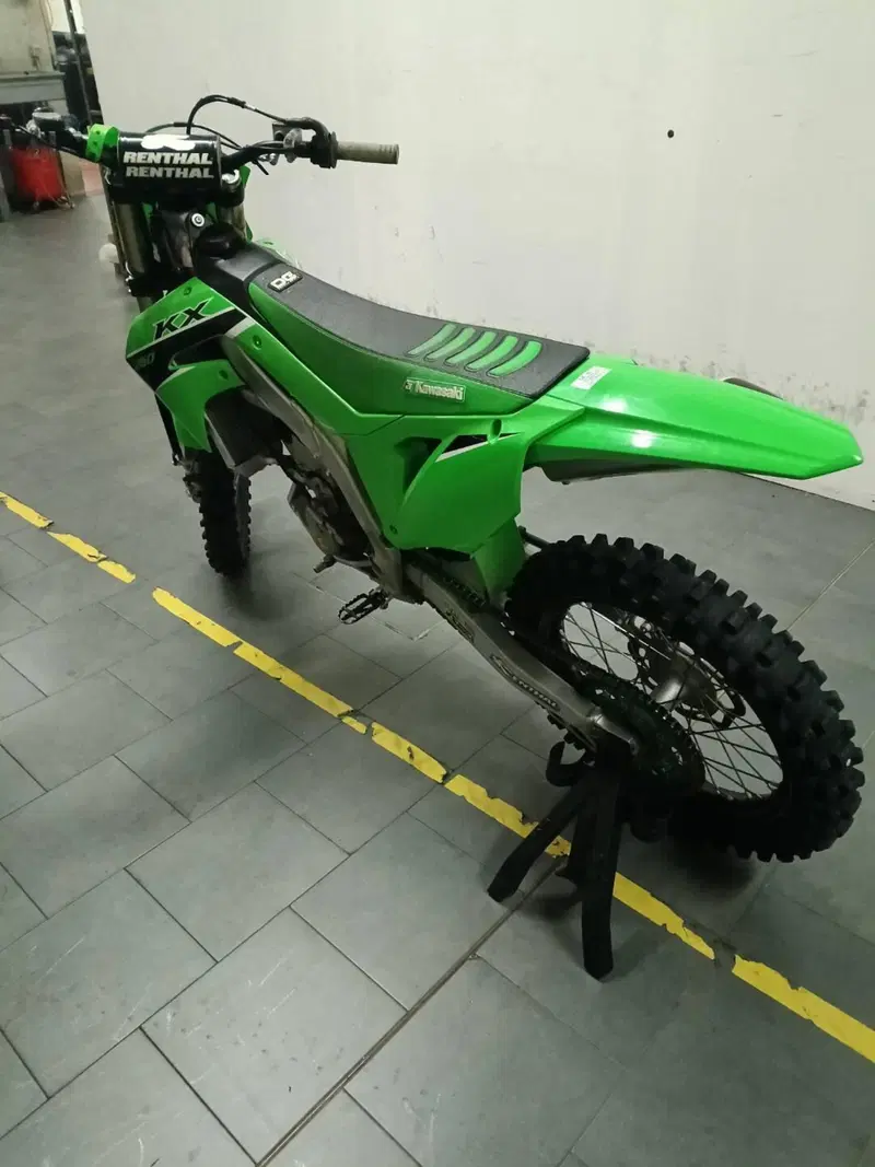 Kawasaki KX 250 F (2023) (3)