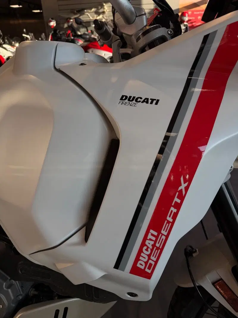 Ducati DesertX (2022 - 25) (5)