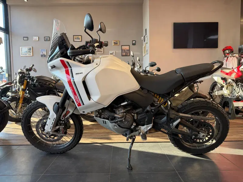Ducati DesertX (2022 - 25) (3)
