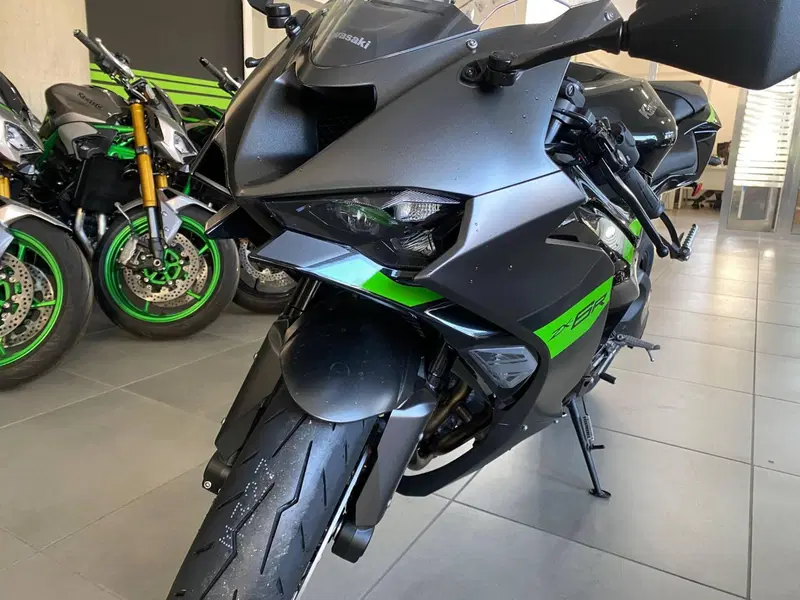 Kawasaki Ninja 636 ZX-6R (2024 - 26) (5)