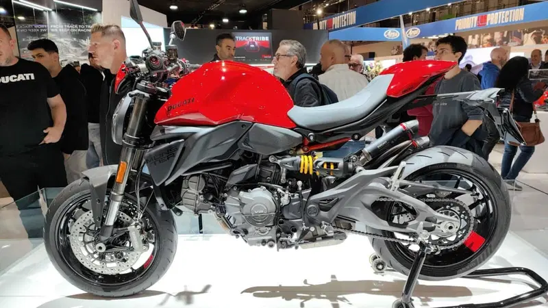 Ducati Monster 890 (2026) (13)
