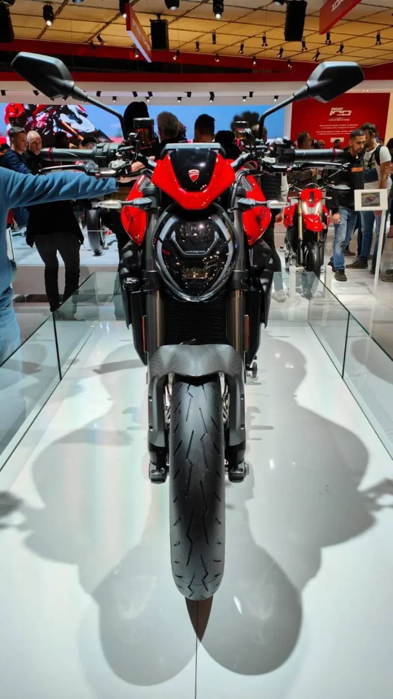 Ducati Monster 890 (2026) (15)