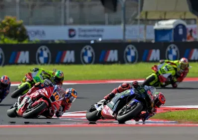 MotoGP 2025. Nobuatsu Aoki spiega il ritorno di Honda e Yamaha: da una parte il telaio+Albesiano, dall'altra il V4