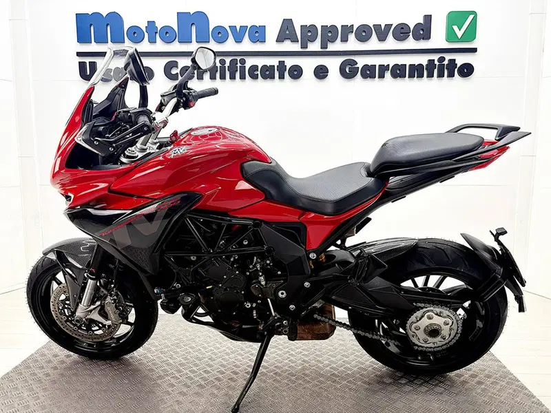 MV Agusta Turismo Veloce 800 Rosso (2021 - 23) (2)