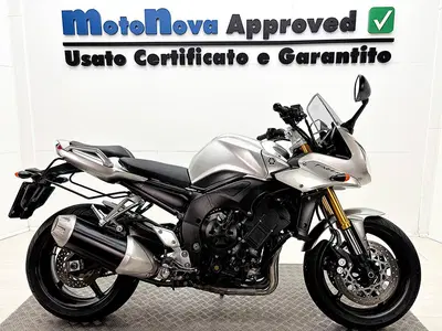 Yamaha FZ1 Fazer (2006 - 16) usata