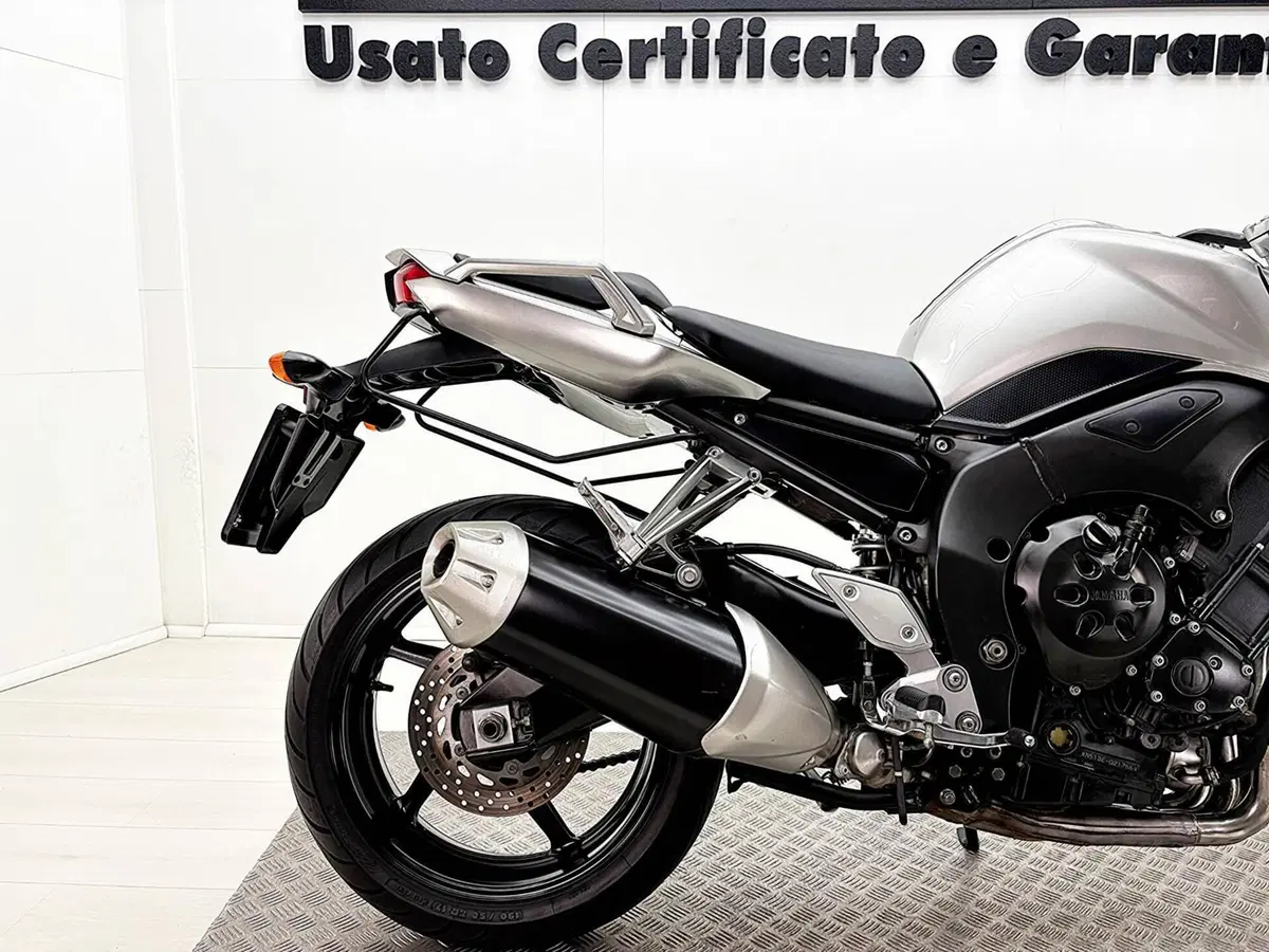 Yamaha FZ1 Fazer (2006 - 16) (7)