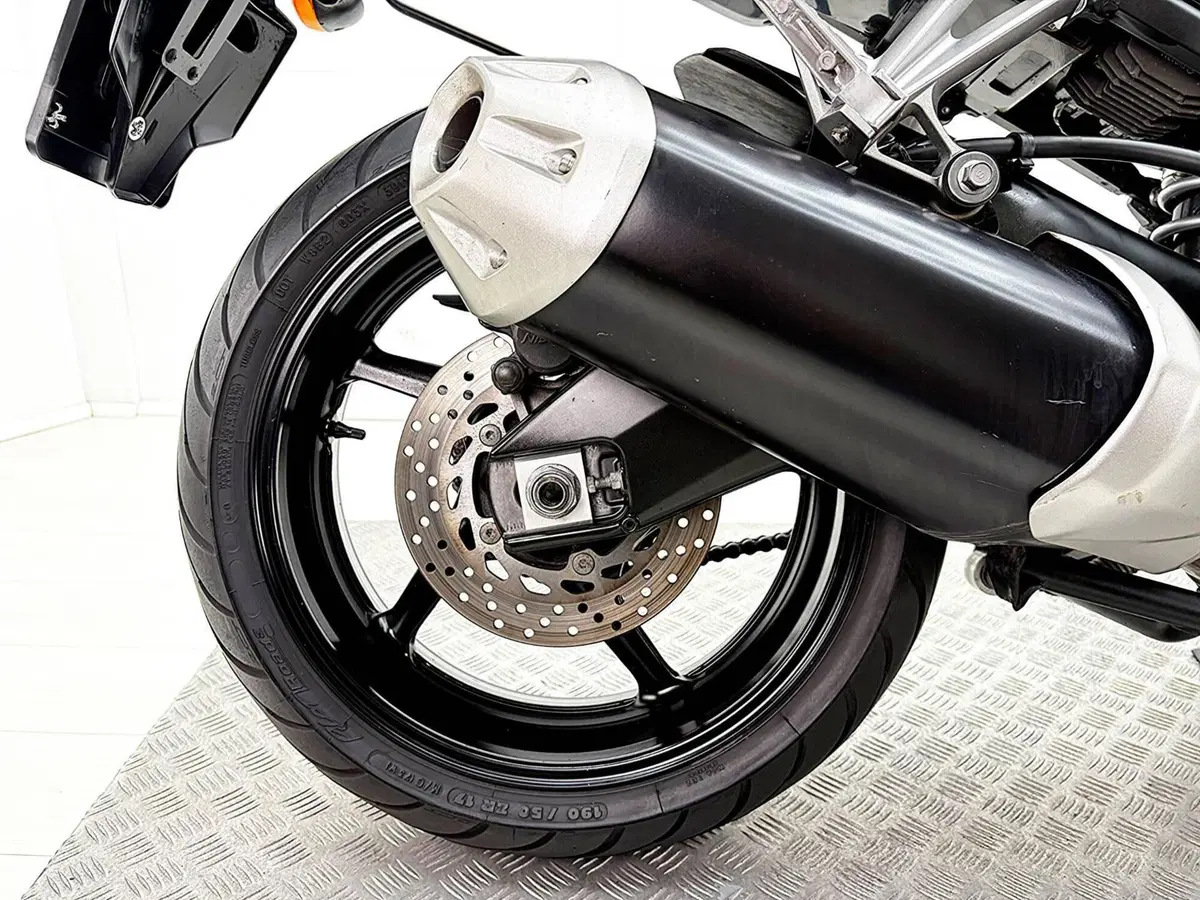 Yamaha FZ1 Fazer (2006 - 16) (6)