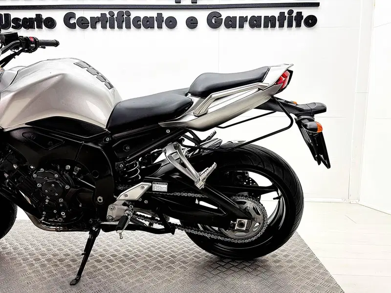 Yamaha FZ1 Fazer (2006 - 16) (17)