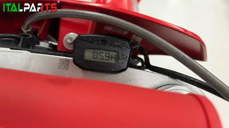 GASGAS MC 300 (2025) (5)