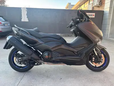 Yamaha T-Max 530 (2015 - 16) usata