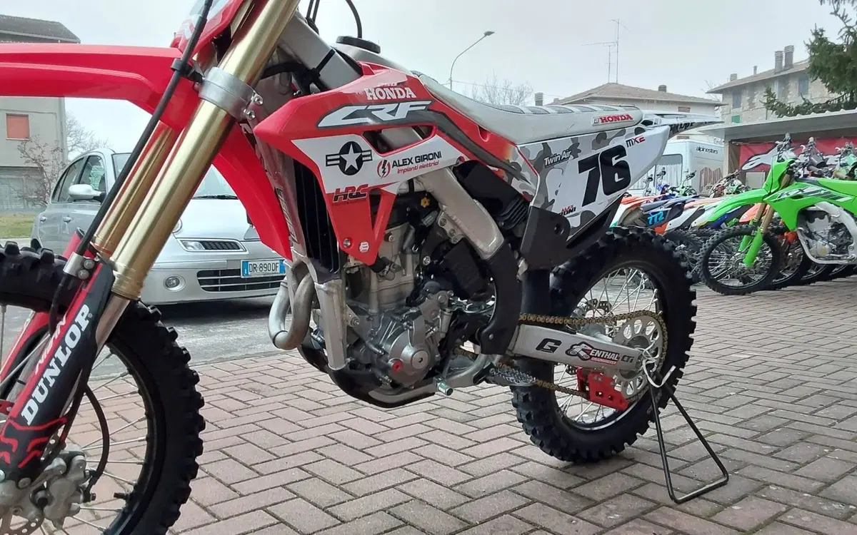 Honda CRF 250R (2022) (8)