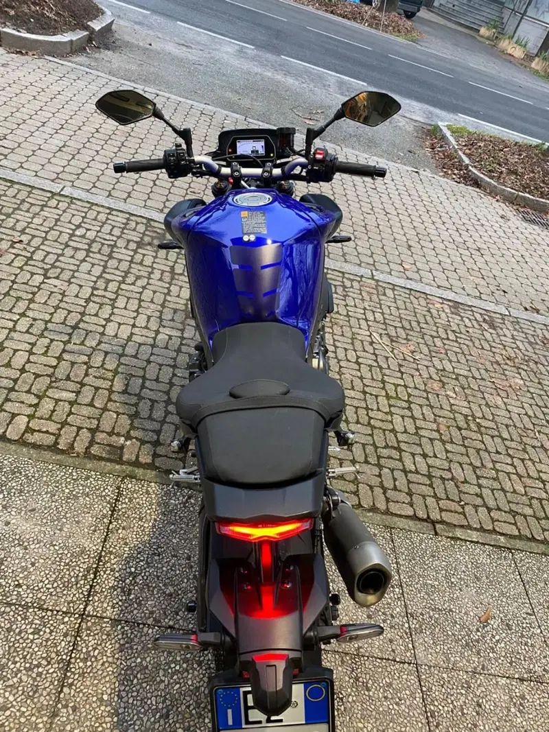 Yamaha MT-10 (2022 - 26) (3)