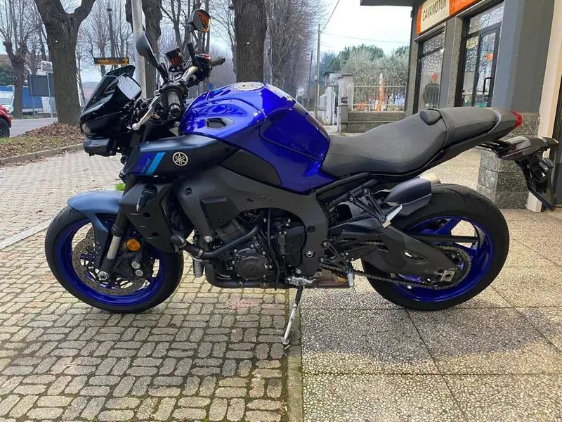 Yamaha MT-10 (2022 - 26) (7)