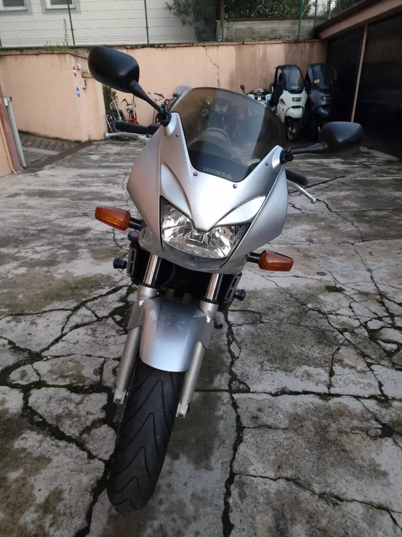 Honda Hornet 600 S (1999 - 01) (3)