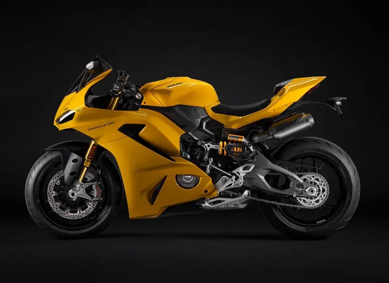 Ducati Panigale V2 S (2025 - 26) (2)