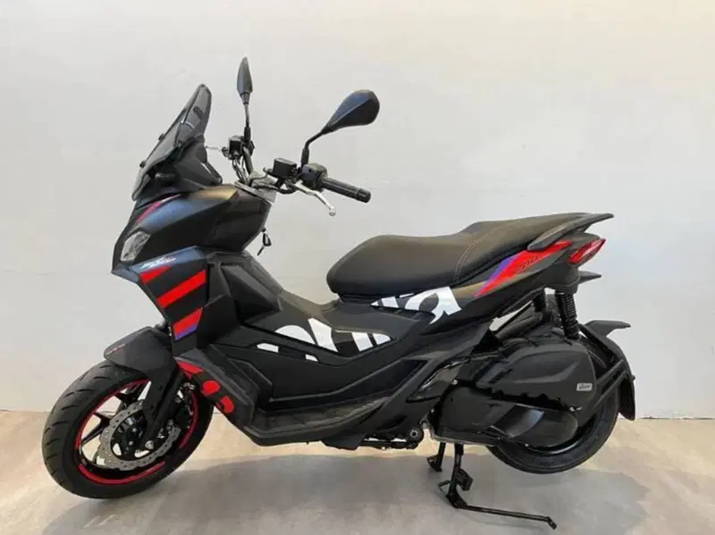 Aprilia SR GT 125 Replica (2025 - 26) (2)