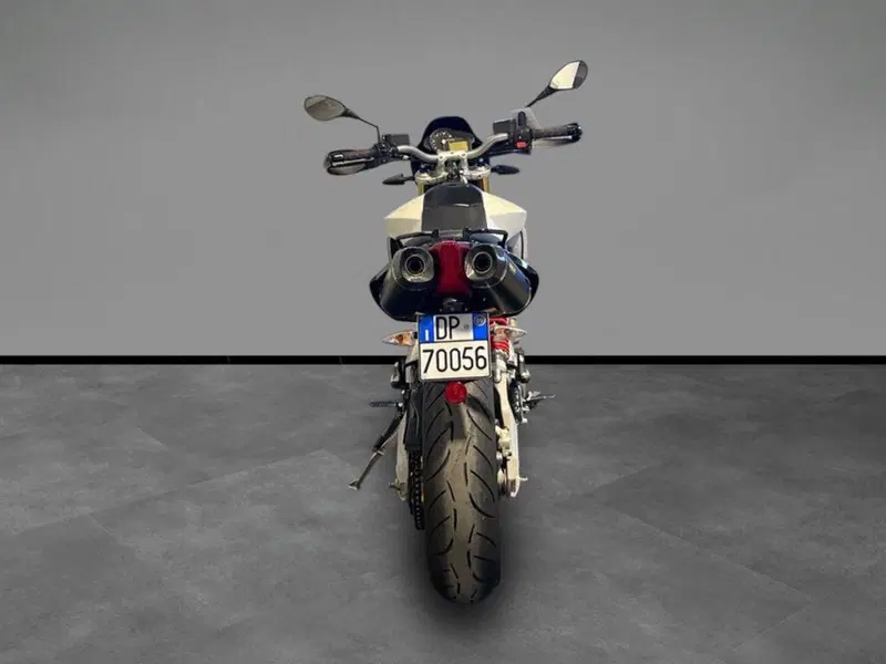 Aprilia Dorsoduro 750 (2009 - 14) (4)