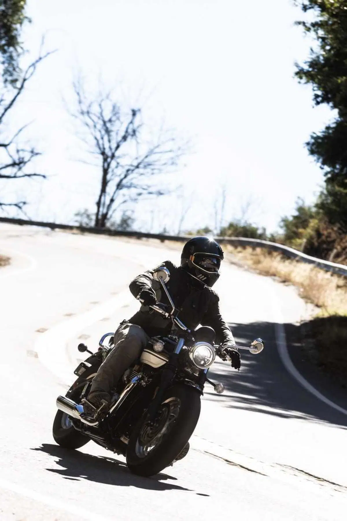 Triumph Bonneville Bobber e Speedmaster 1200 my 2026 foto dinamiche motoIT (2)