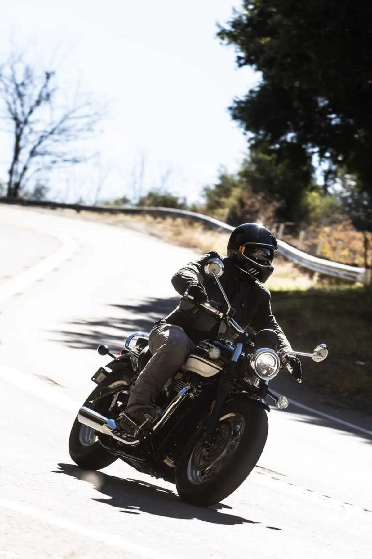 Triumph Bonneville Bobber e Speedmaster 1200 my 2026 foto dinamiche motoIT (3)