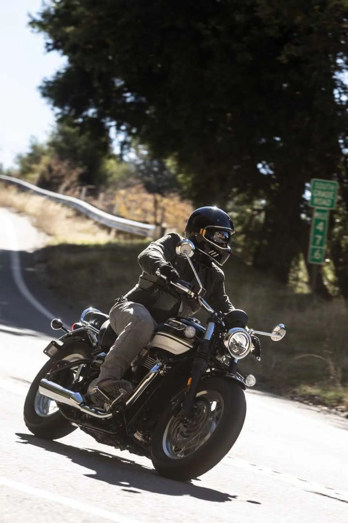 Triumph Bonneville Bobber e Speedmaster 1200 my 2026 foto dinamiche motoIT (4)