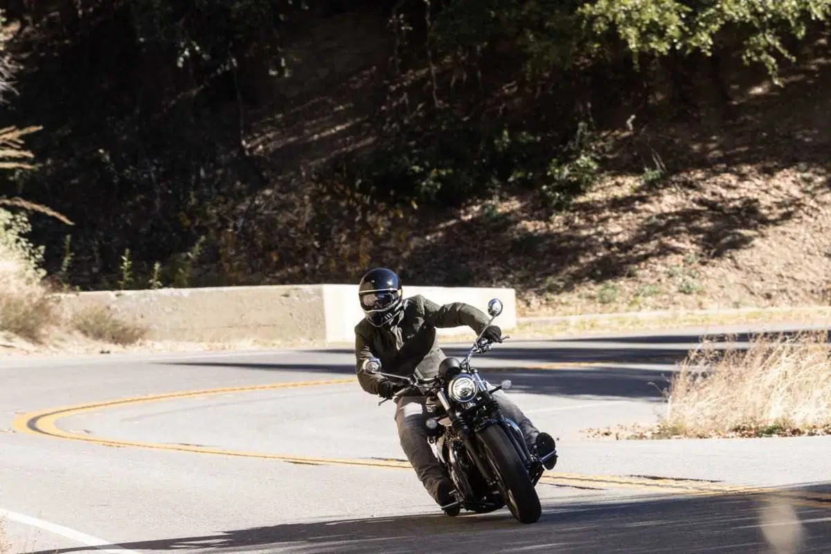Triumph Bonneville Bobber e Speedmaster 1200 my 2026 foto dinamiche motoIT (18)