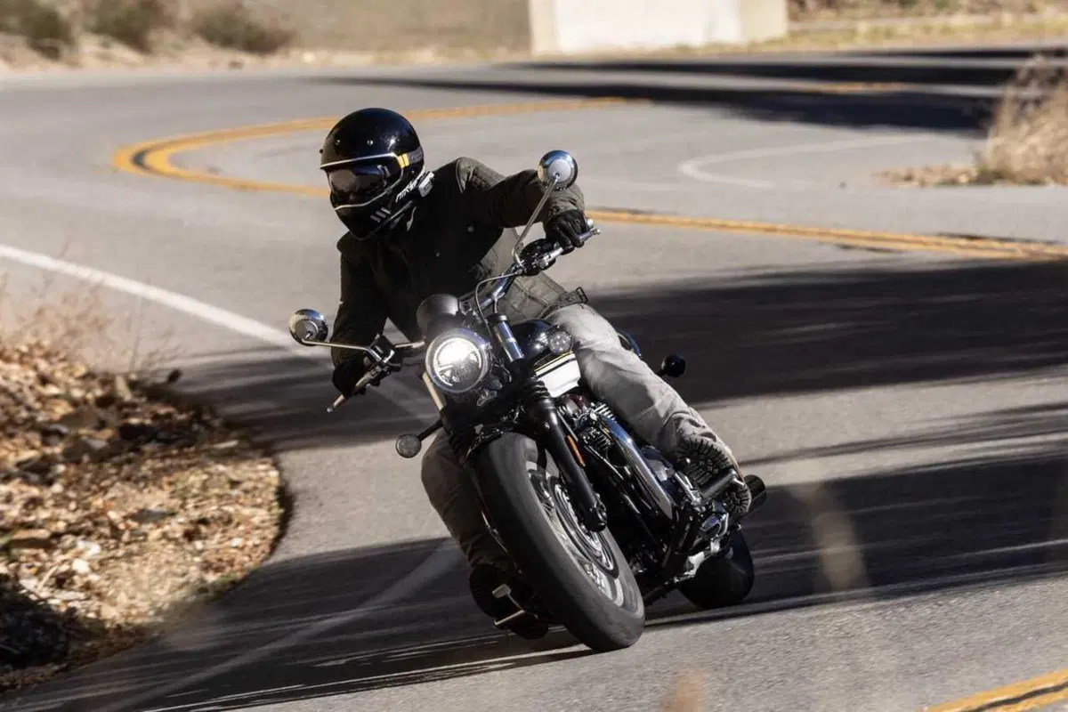 Triumph Bonneville Bobber e Speedmaster 1200 my 2026 foto dinamiche motoIT (21)