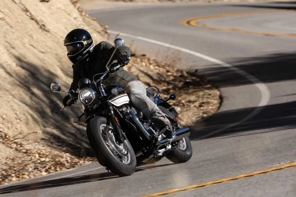 Triumph Bonneville Bobber e Speedmaster 1200 my 2026 foto dinamiche motoIT (23)