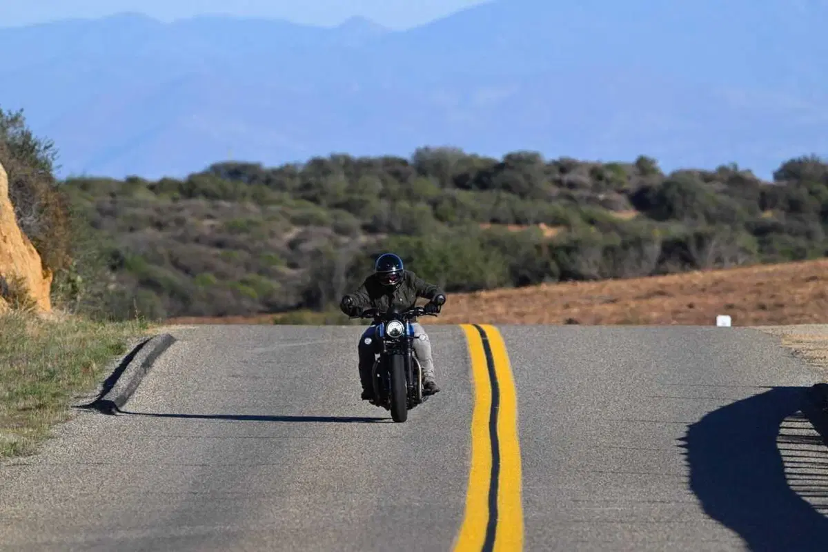 Triumph Bonneville Bobber e Speedmaster 1200 my 2026 foto dinamiche motoIT (34)