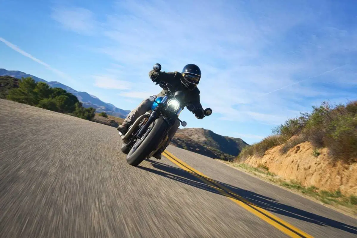 Triumph Bonneville Bobber e Speedmaster 1200 my 2026 foto dinamiche motoIT (50)