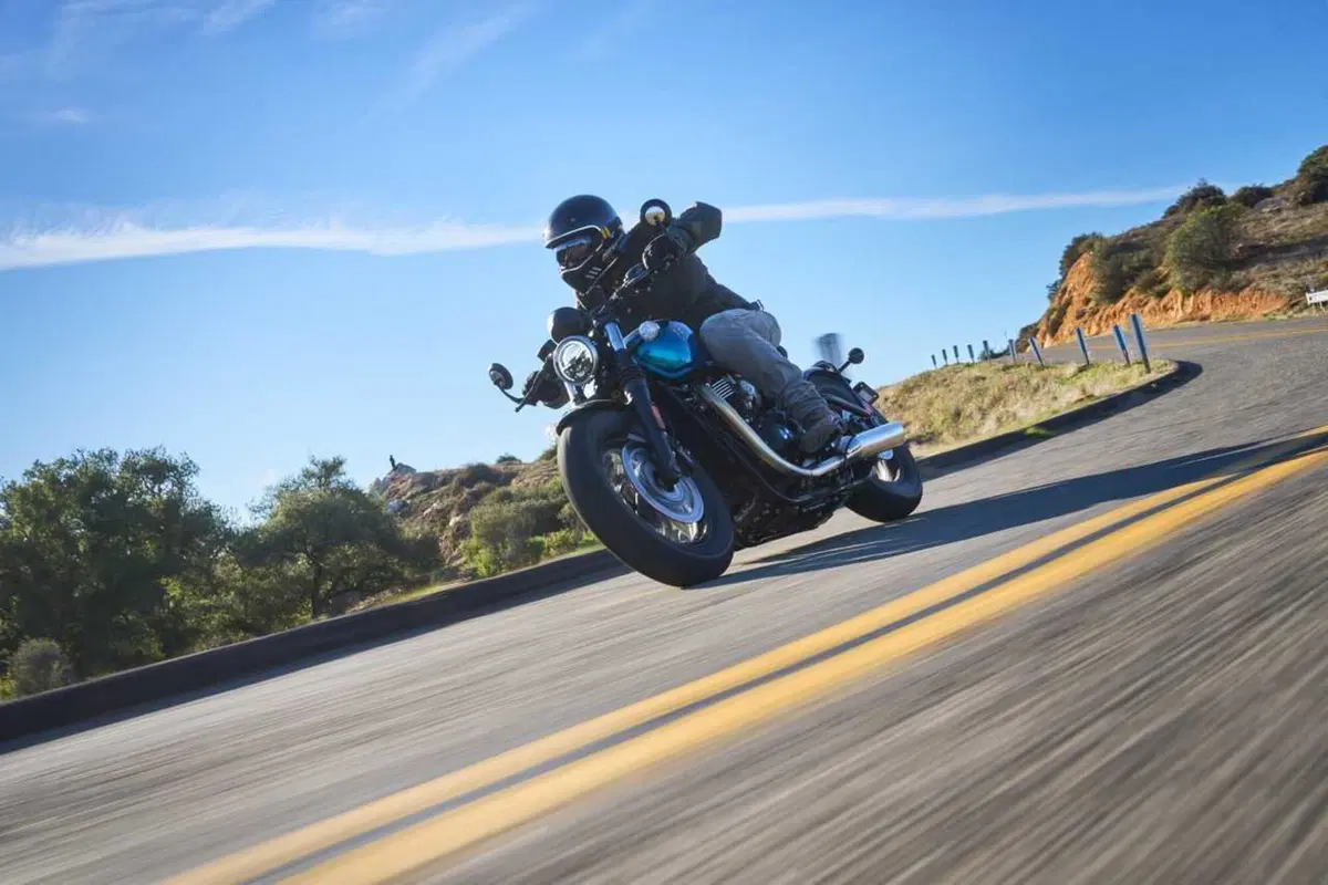 Triumph Bonneville Bobber e Speedmaster 1200 my 2026 foto dinamiche motoIT (51)