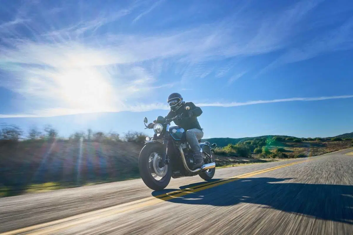 Triumph Bonneville Bobber e Speedmaster 1200 my 2026 foto dinamiche motoIT (54)