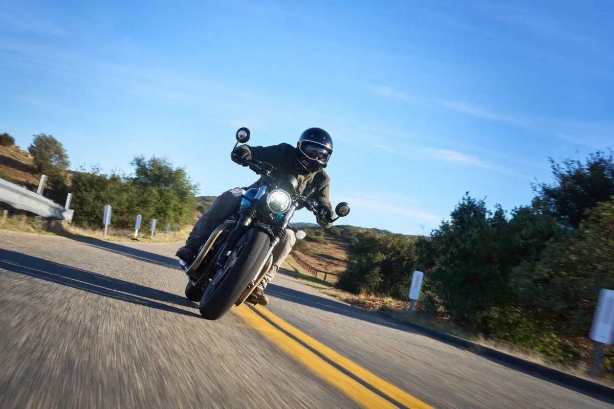 Triumph Bonneville Bobber e Speedmaster 1200 my 2026 foto dinamiche motoIT (59)