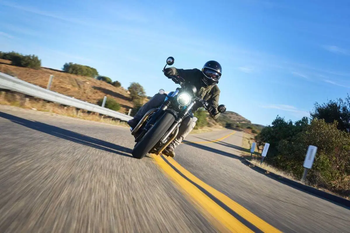 Triumph Bonneville Bobber e Speedmaster 1200 my 2026 foto dinamiche motoIT (60)