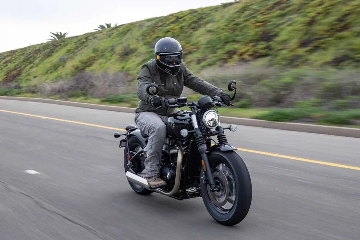Triumph Bonneville Bobber e Speedmaster 1200 my 2026 foto dinamiche motoIT (68)