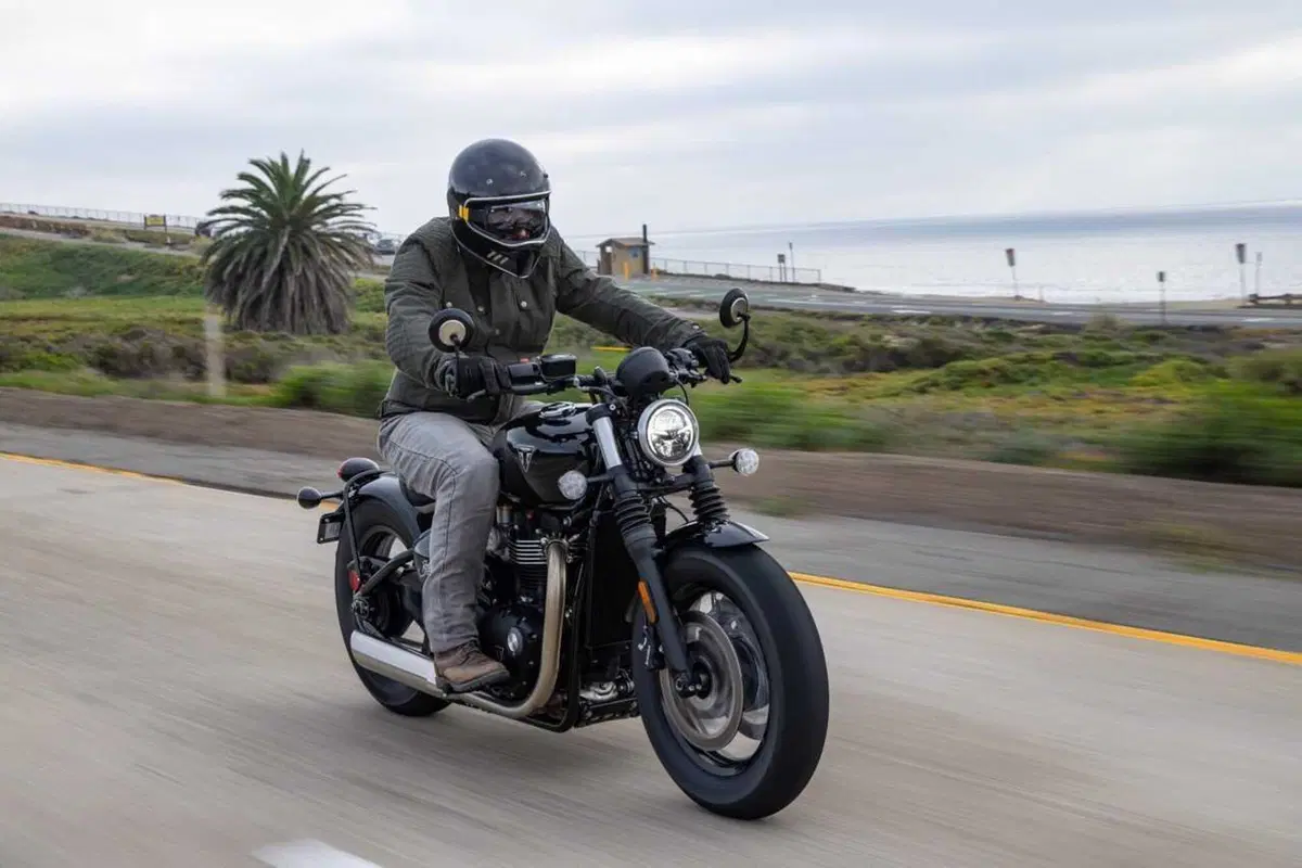 Triumph Bonneville Bobber e Speedmaster 1200 my 2026 foto dinamiche motoIT (69)