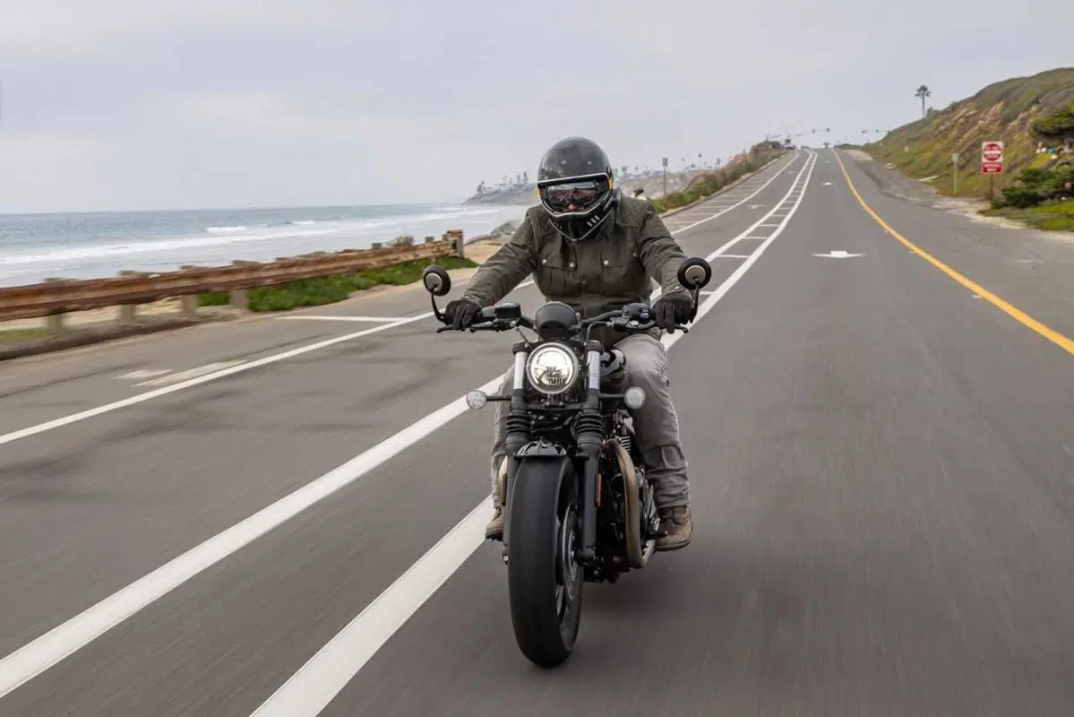 Triumph Bonneville Bobber e Speedmaster 1200 my 2026 foto dinamiche motoIT (80)