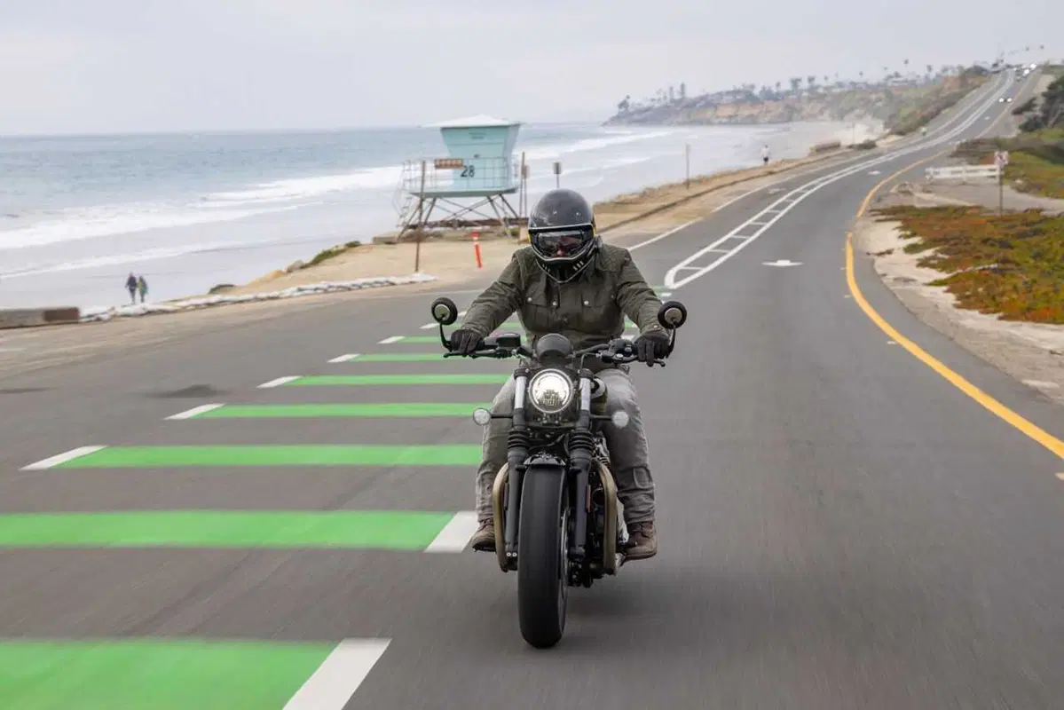 Triumph Bonneville Bobber e Speedmaster 1200 my 2026 foto dinamiche motoIT (86)