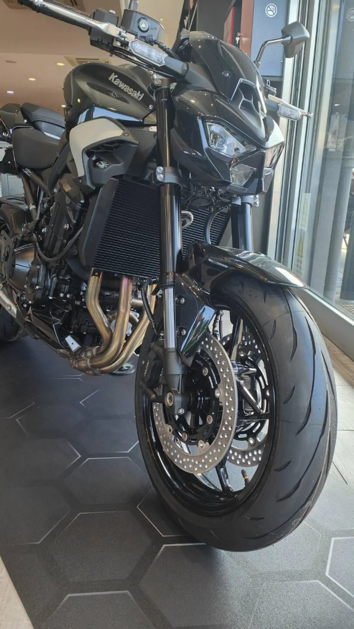 Kawasaki Z 900 A2 (2025 - 26) (12)