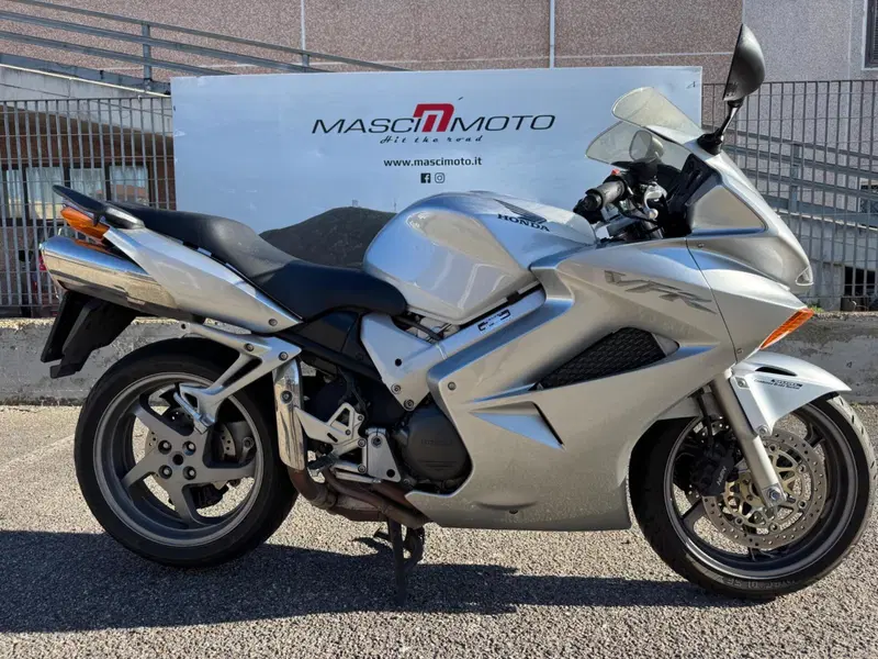 Honda VFR 800 (2006 - 13)