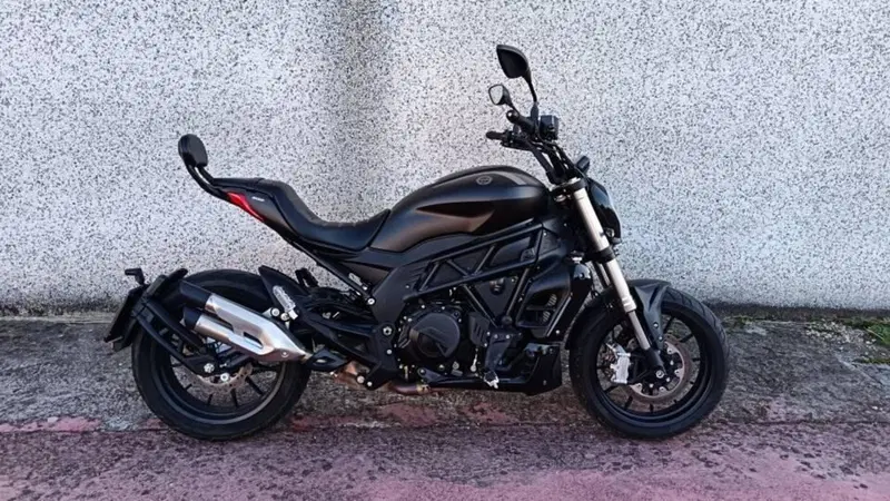 Benelli 502 C (2021 - 25)
