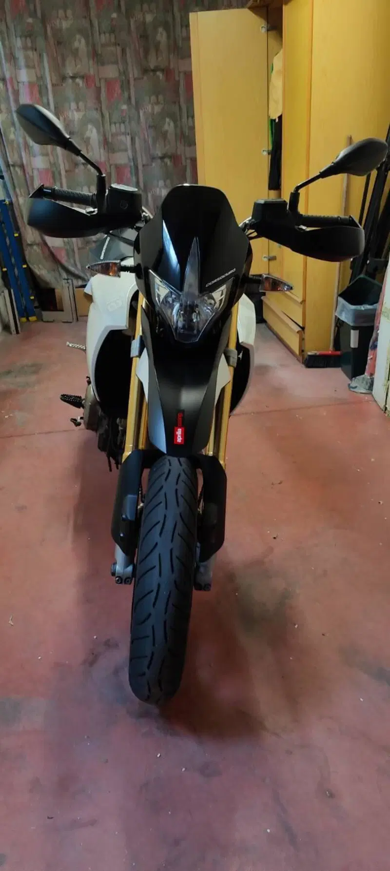 Aprilia Dorsoduro 750 (2009 - 14) (6)