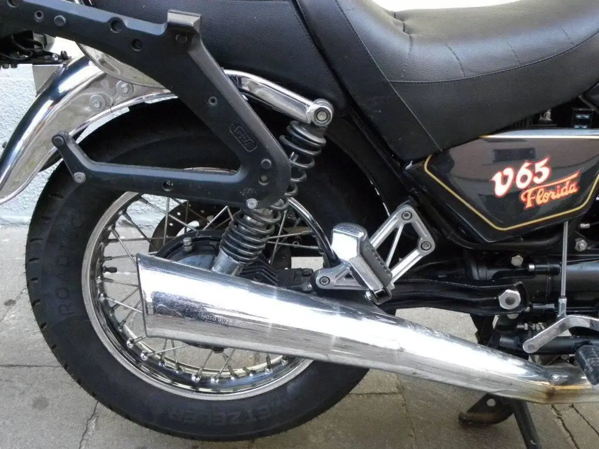 Moto Guzzi V65 Florida (6)