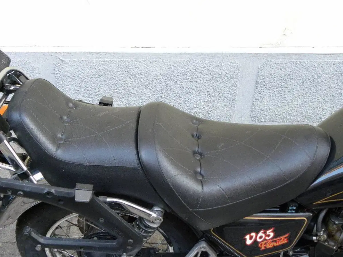 Moto Guzzi V65 Florida (7)