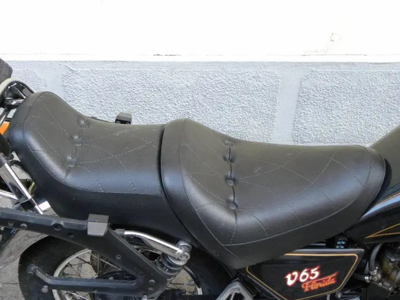 Moto Guzzi V65 Florida (7)
