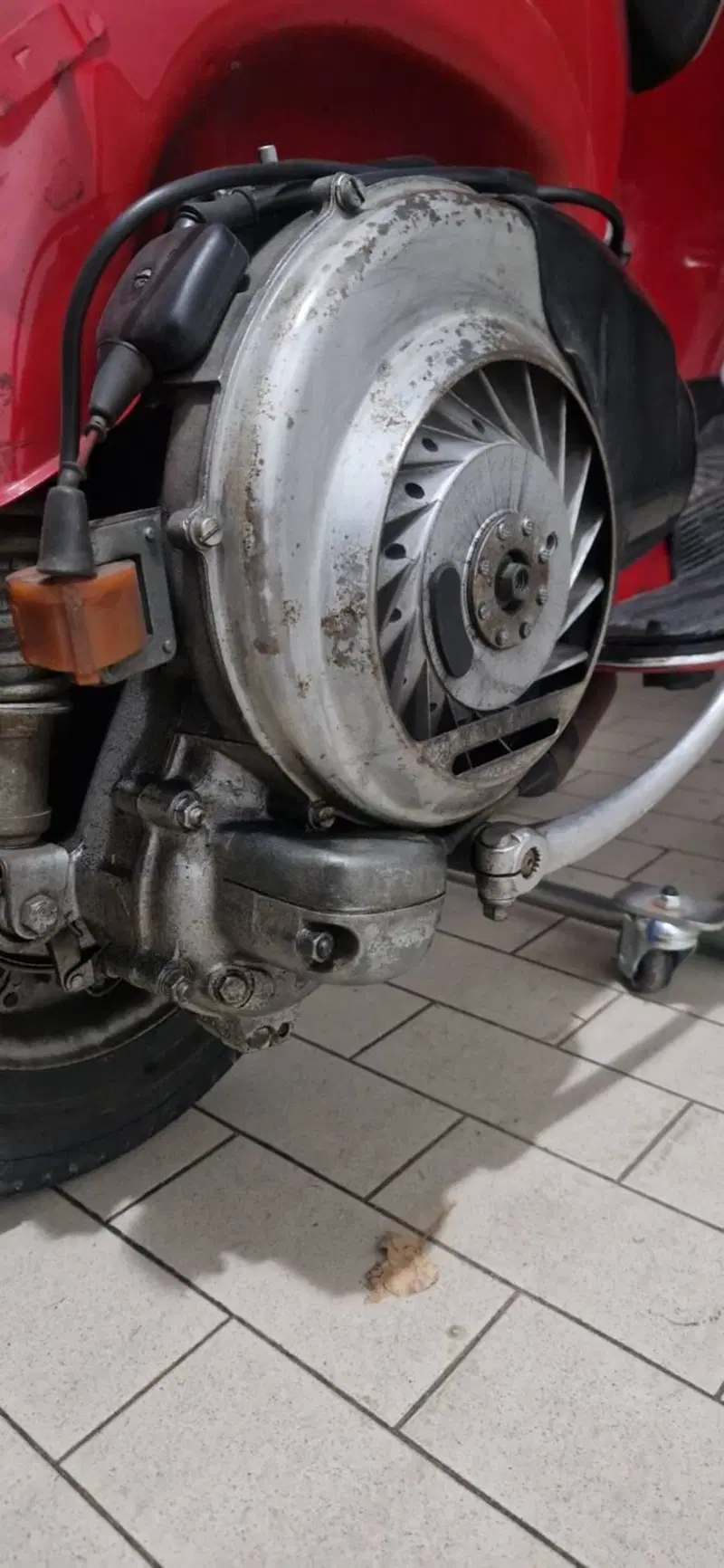 Piaggio Vespa sprint veloce  (9)