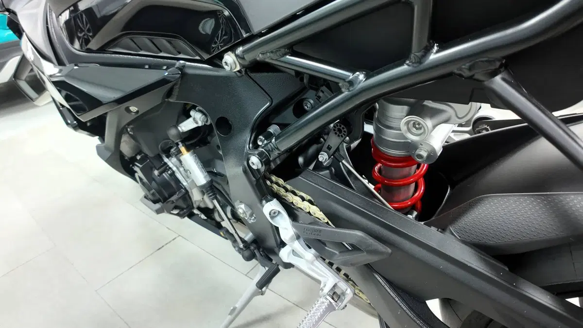 Bmw S 1000 RR (2025 - 26) (6)