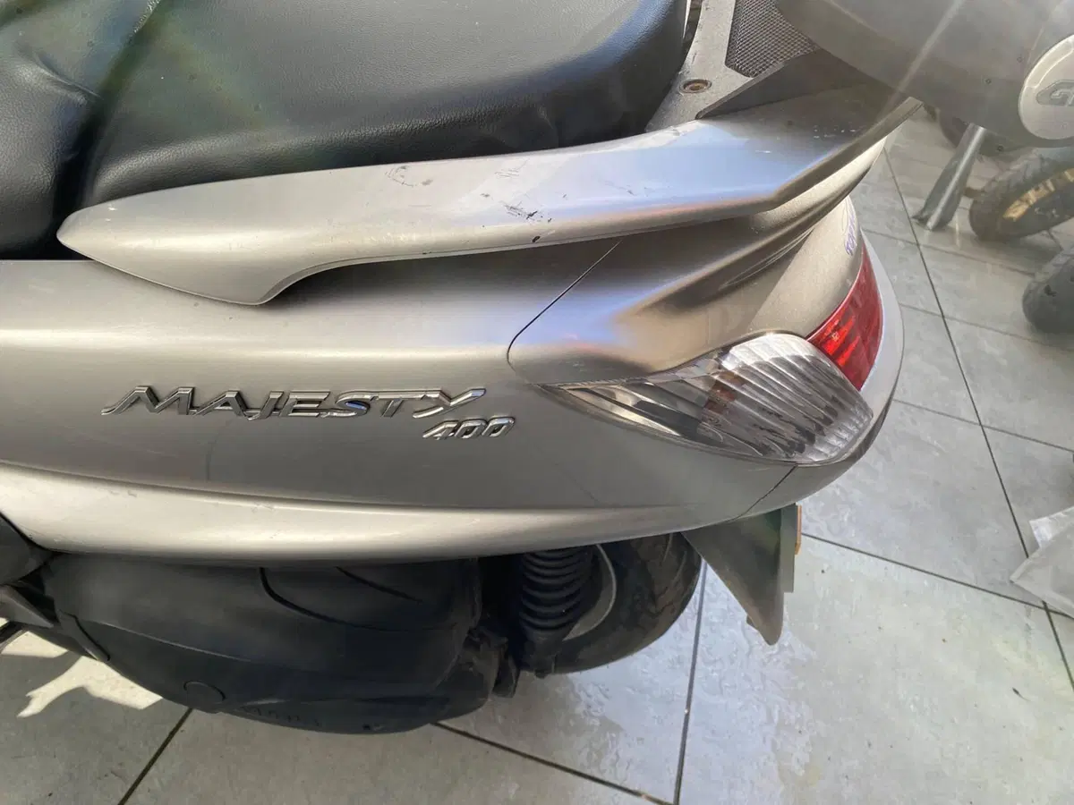 Yamaha Majesty 400 (2004 - 08) (9)